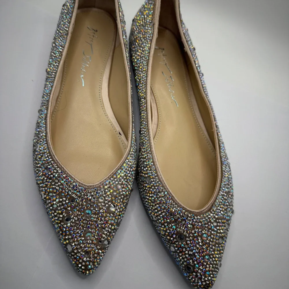 Betsey Johnson Rhinestone Pointed Toe Flats Bridal Silver 7.5M - Picture 3 of 7